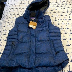 Rare Patagonia hooded down vest. New with tags   Never worn